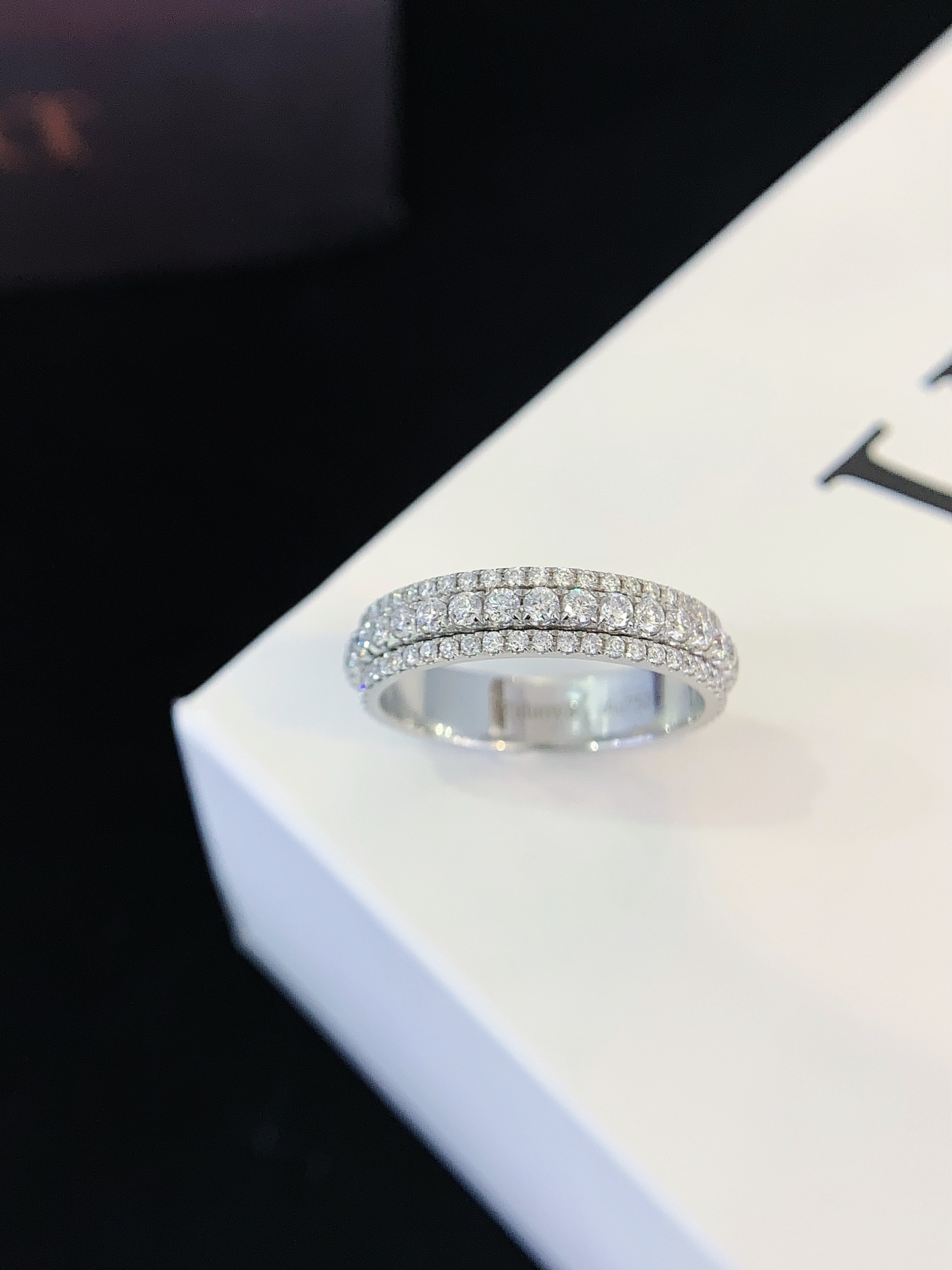 Classic 18k White Gold Full Moissanite Band Ring 3 layer Rotating Ring